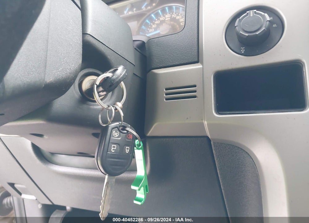 2012 FORD F-150 LARIAT VIN: 1FTFW1ET1CFA10202