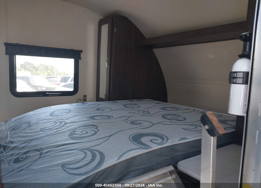 2018 FOREST WILDWOOD VIN: 4X4TWDV22J7361097