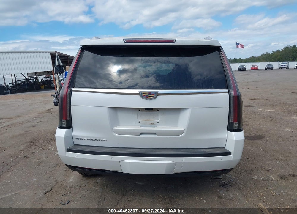 2018 CADILLAC ESCALADE PREMIUM LUXURY VIN: 1GYS4CKJ9JR168053