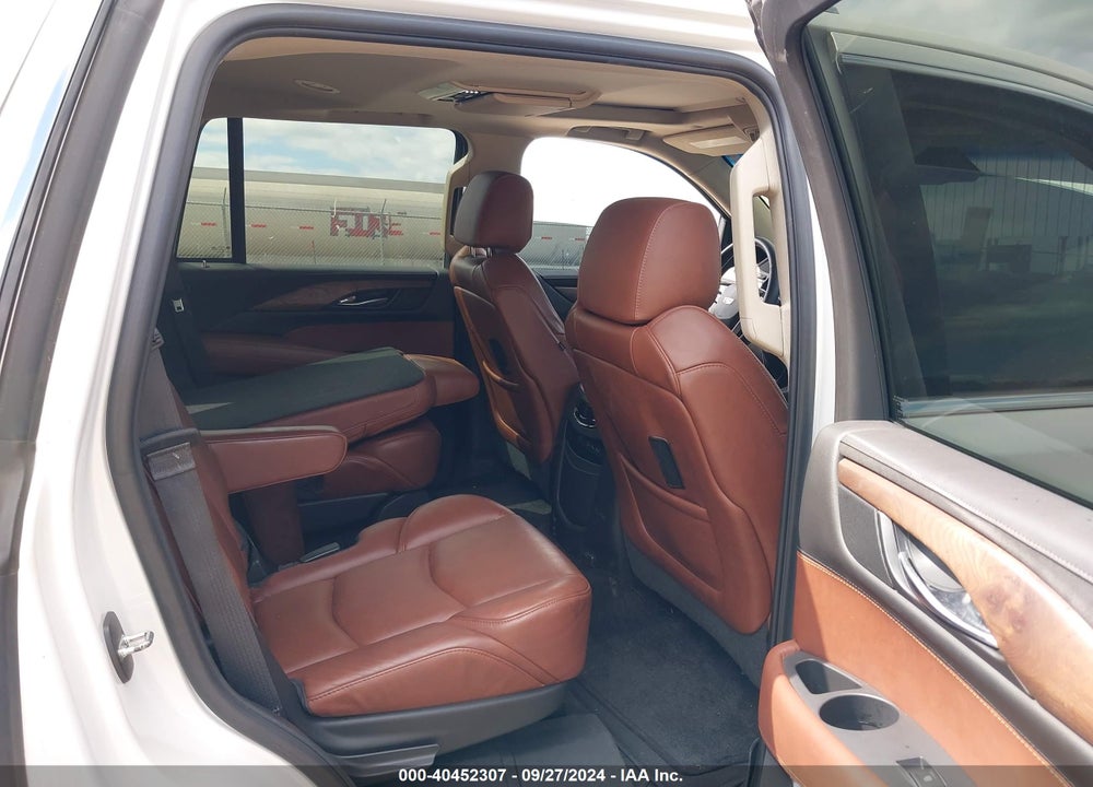 2018 CADILLAC ESCALADE PREMIUM LUXURY VIN: 1GYS4CKJ9JR168053