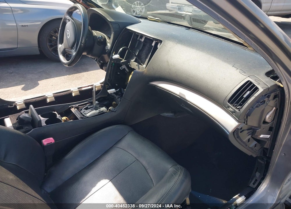 2011 INFINITI G25 JOURNEY VIN: JN1DV6AP4BM600942
