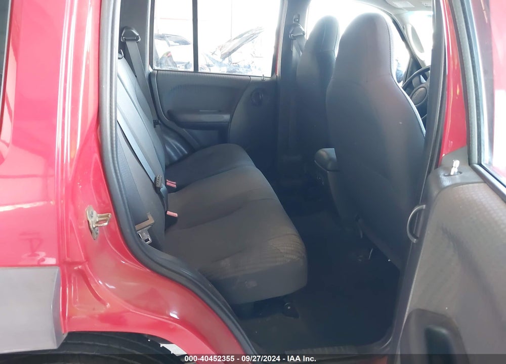 2002 JEEP LIBERTY SPORT VIN: 1J4GK48K02W172108