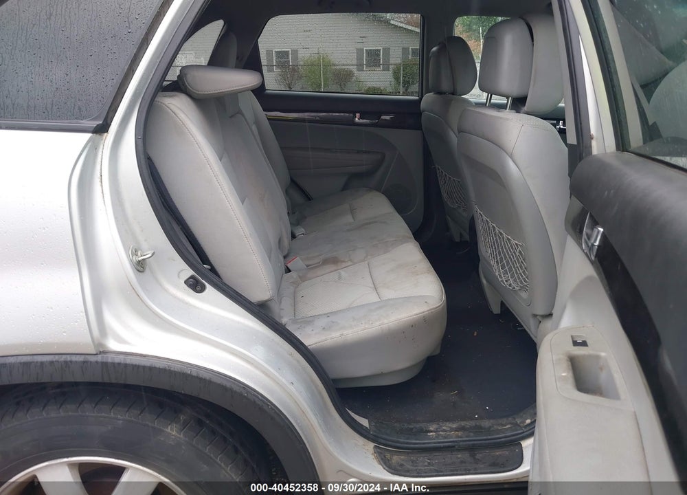 2013 KIA SORENTO LX VIN: 5XYKT4A12DG311024