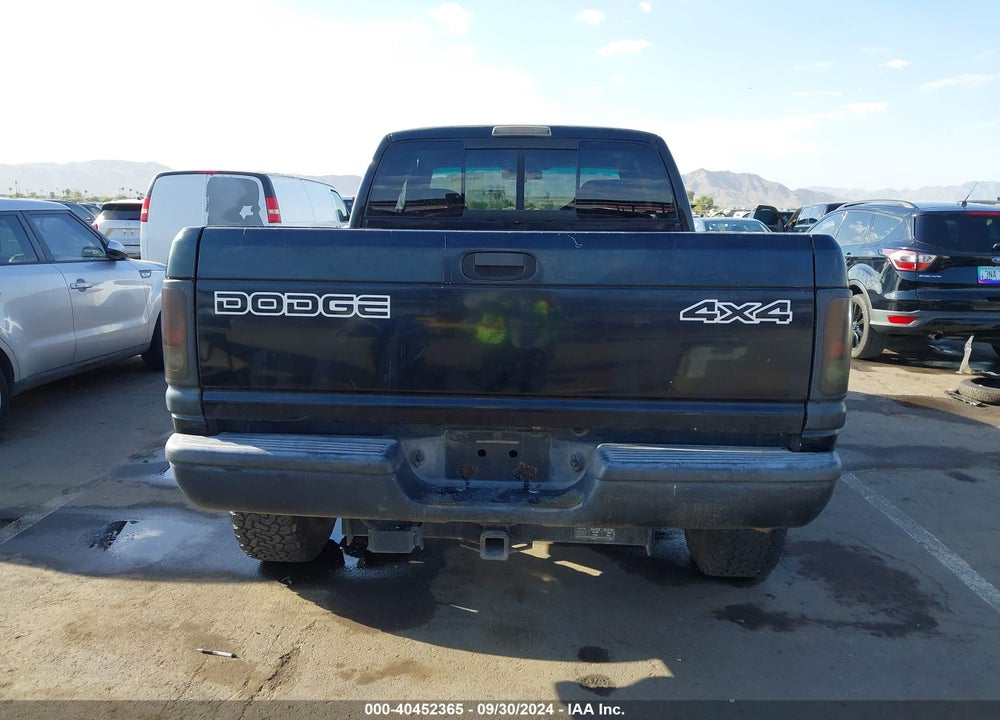 2000 DODGE RAM 2500 ST VIN: 1B7KF23W1YJ149669