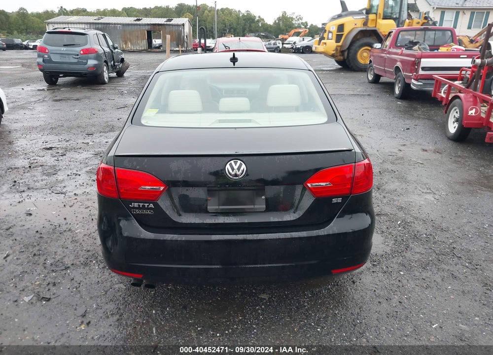 2014 VOLKSWAGEN JETTA 1.8T SE VIN: 3VWD17AJ8EM202617