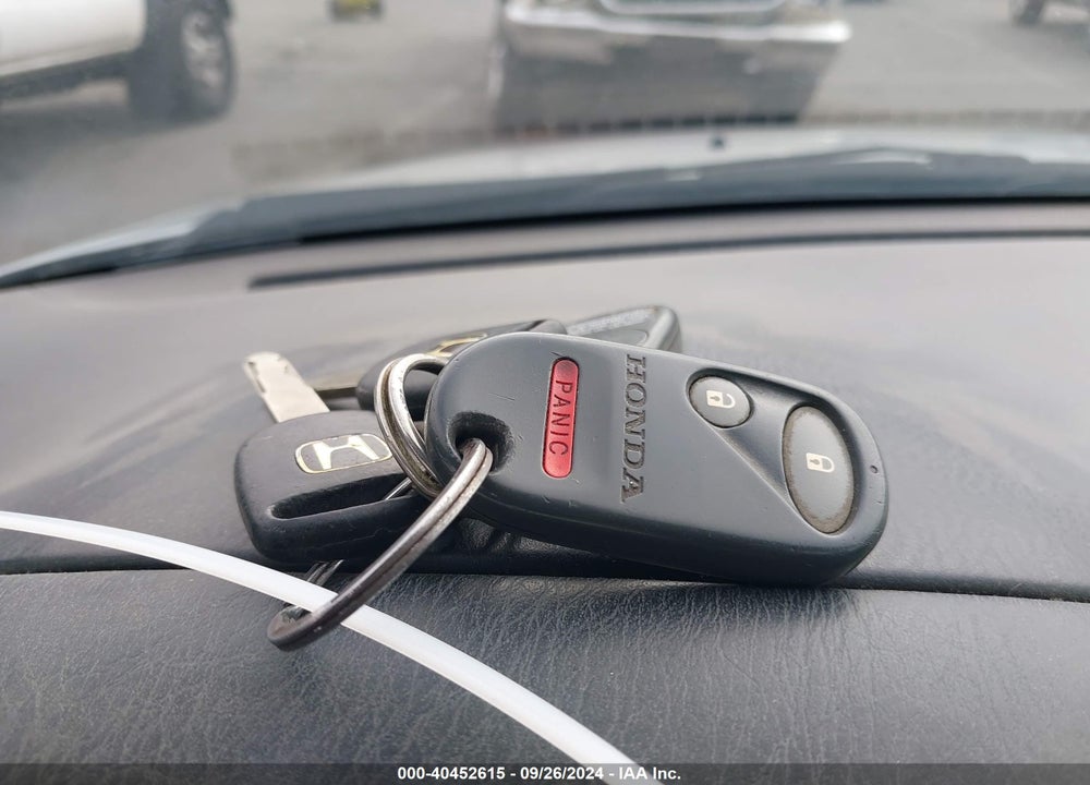 2005 HONDA CIVIC LX VIN: 1HGEM22635L071563