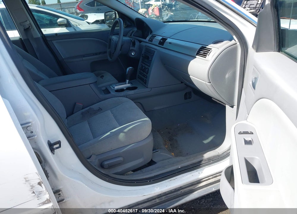 2005 FORD FIVE HUNDRED SE VIN: 1FAFP23135G102404