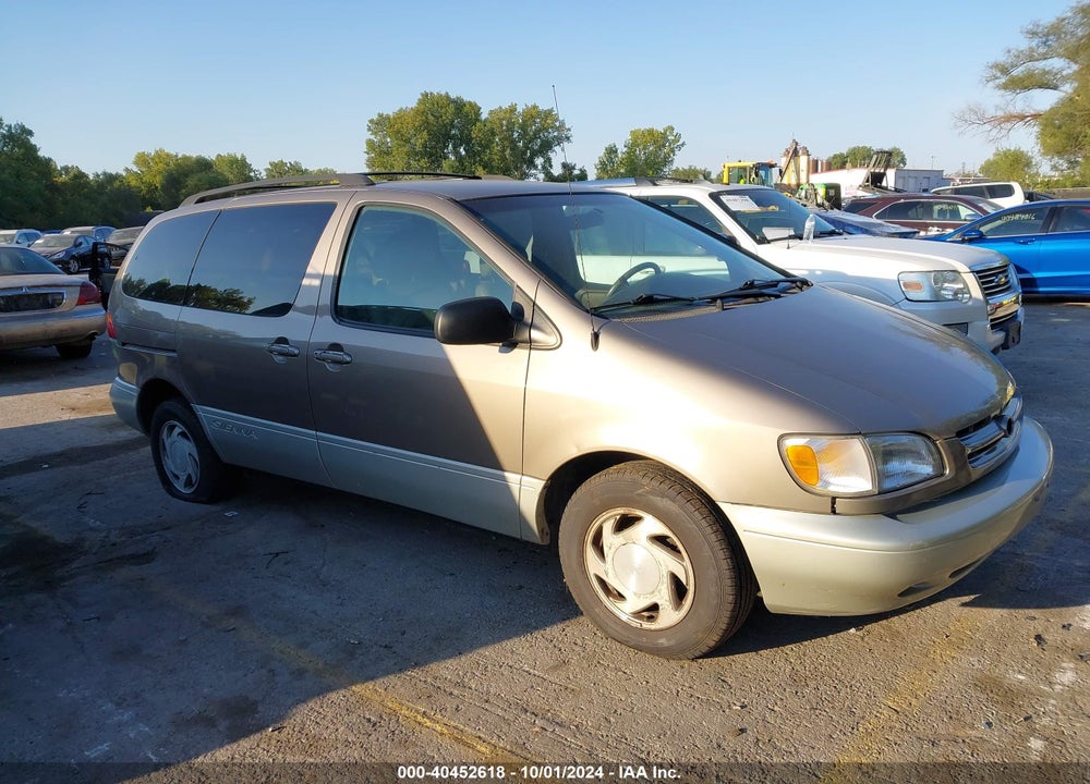 1998 TOYOTA SIENNA LE/XLE VIN: 4T3ZF13C7WU025015