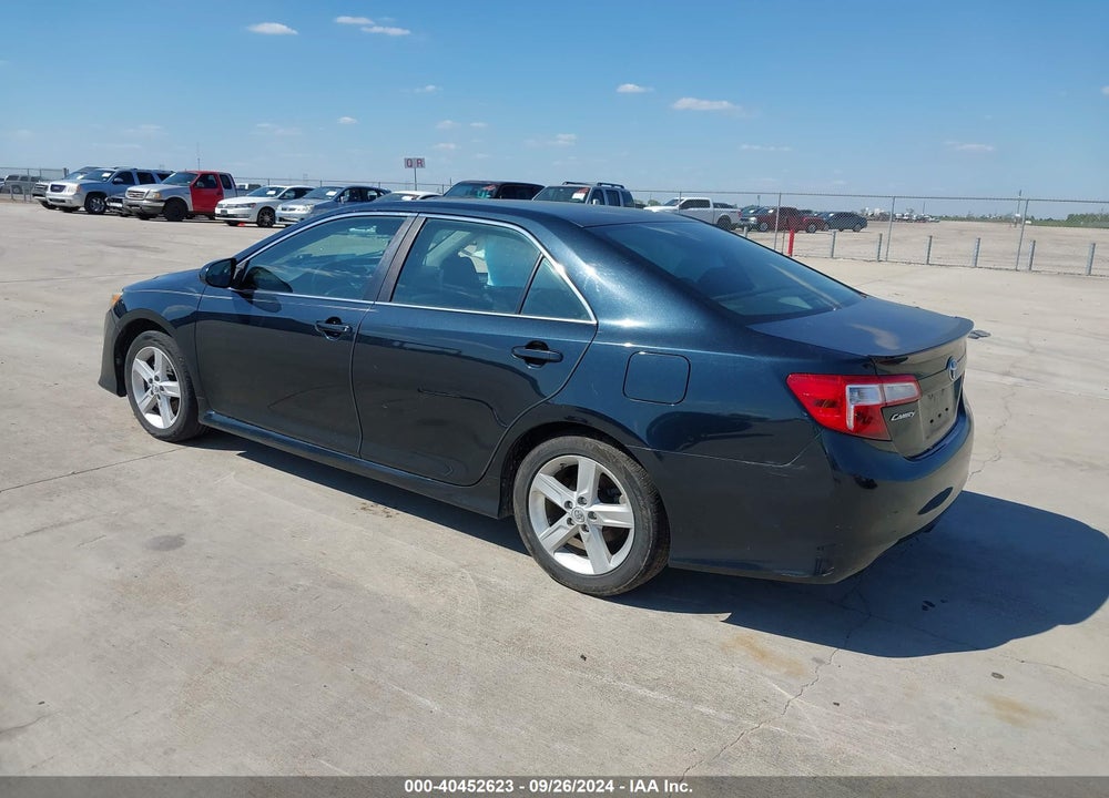 2014 TOYOTA CAMRY SE VIN: 4T1BF1FK1EU867540