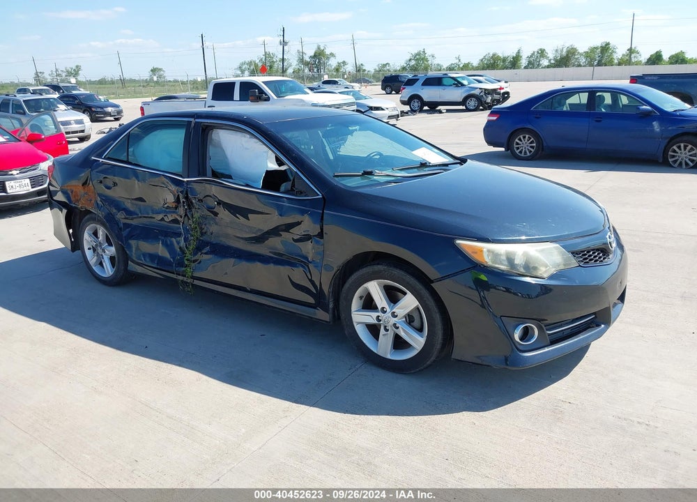 2014 TOYOTA CAMRY SE VIN: 4T1BF1FK1EU867540