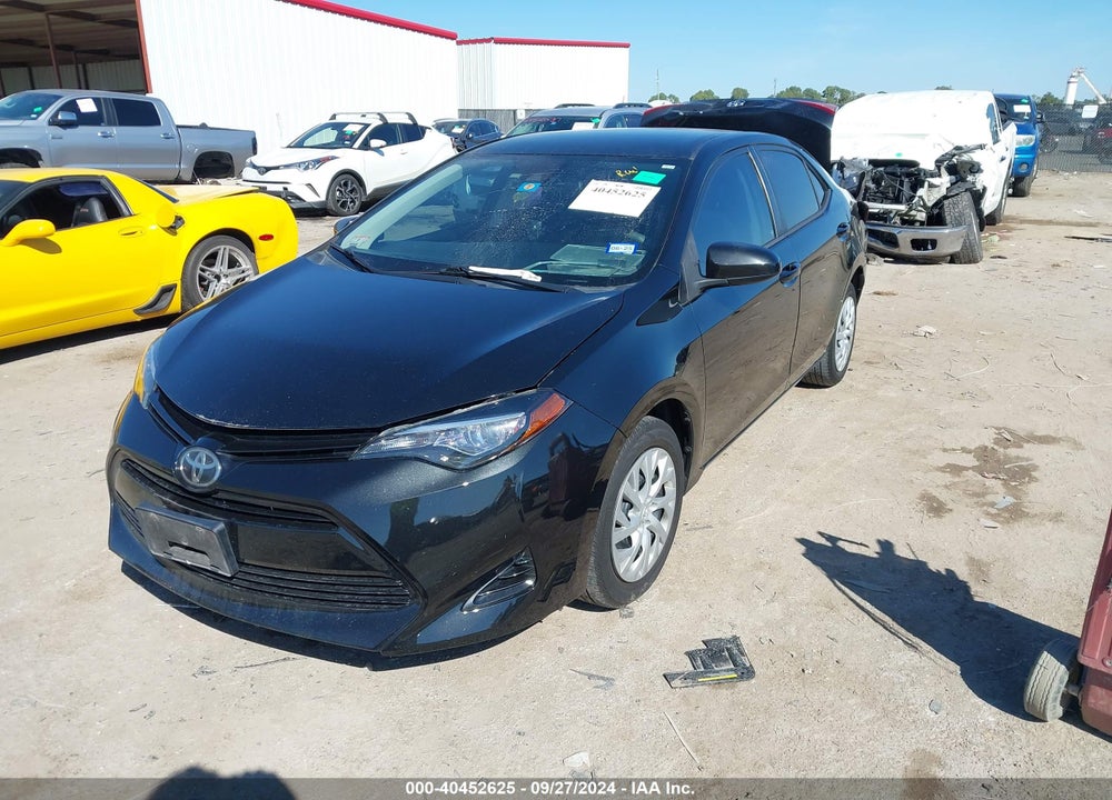 2017 TOYOTA COROLLA LE VIN: 5YFBURHE7HP682880