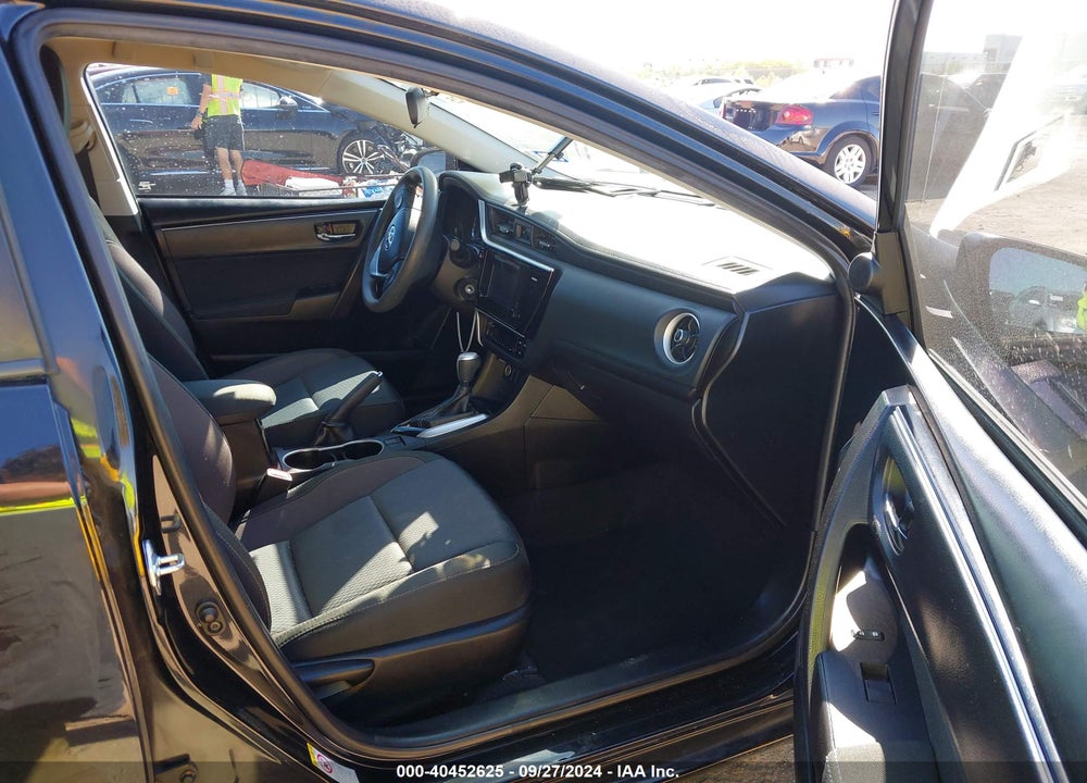 2017 TOYOTA COROLLA LE VIN: 5YFBURHE7HP682880