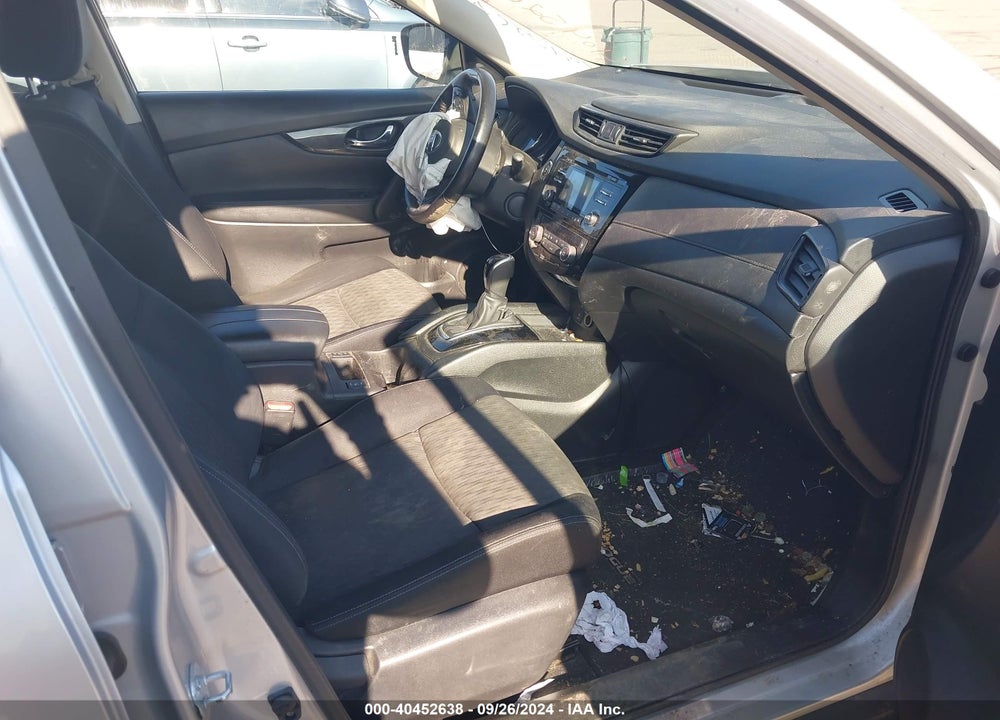 2017 NISSAN ROGUE SV VIN: JN8AT2MT7HW391933
