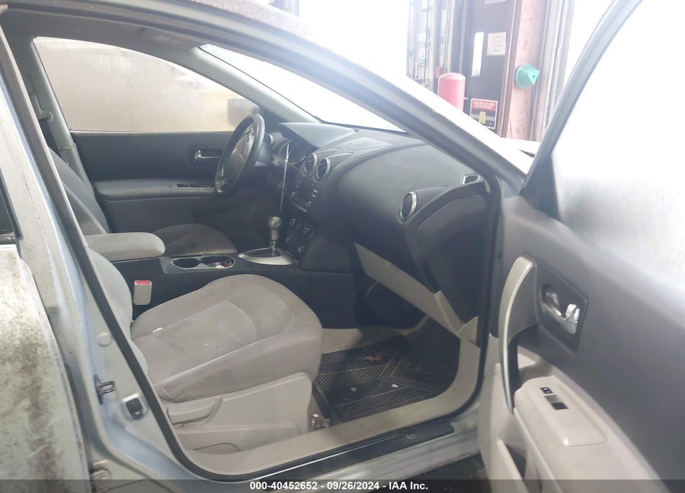 2013 NISSAN ROGUE S VIN: JN8AS5MT3DW020802