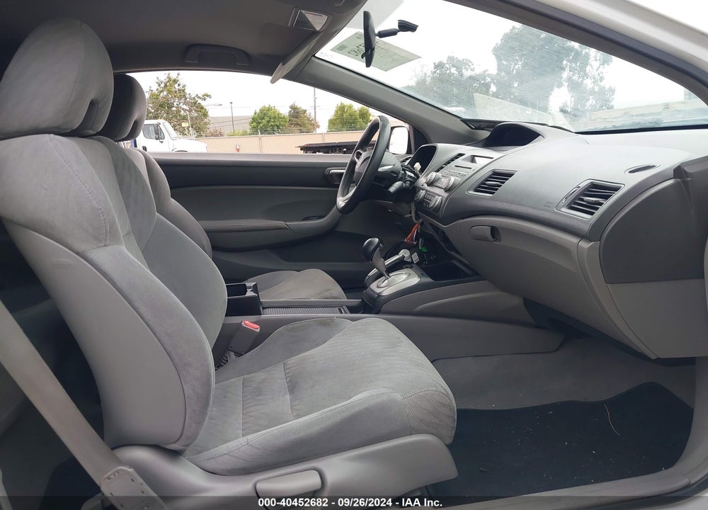 2010 HONDA CIVIC LX VIN: 2HGFG1B66AH531618