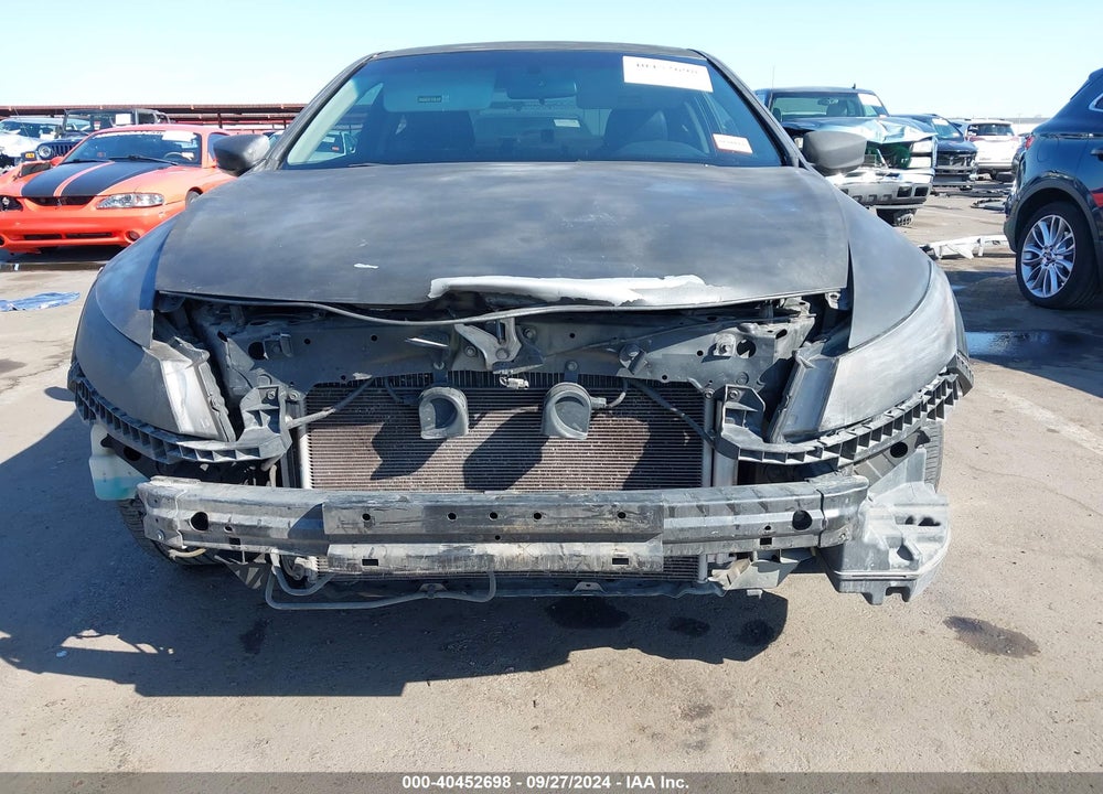 2011 HONDA ACCORD 2.4 EX-L VIN: 1HGCS1B80BA001857