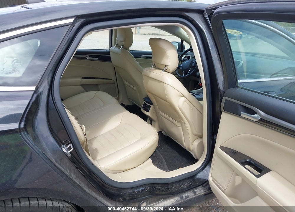 2013 FORD FUSION SE VIN: 3FA6P0HR4DR198179
