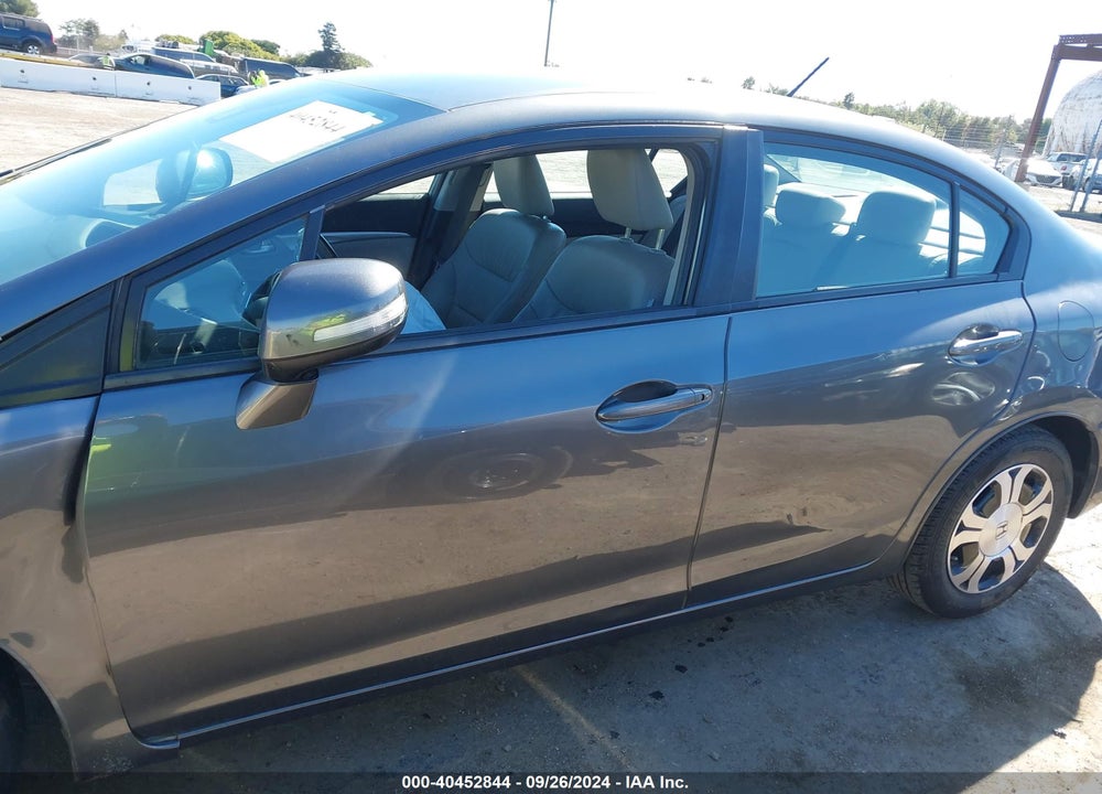 2013 HONDA CIVIC HYBRID VIN: 19XFB4F35DE202441