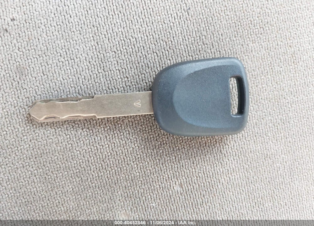 2005 HONDA ACCORD 2.4 LX VIN: 3HGCM56415G701322