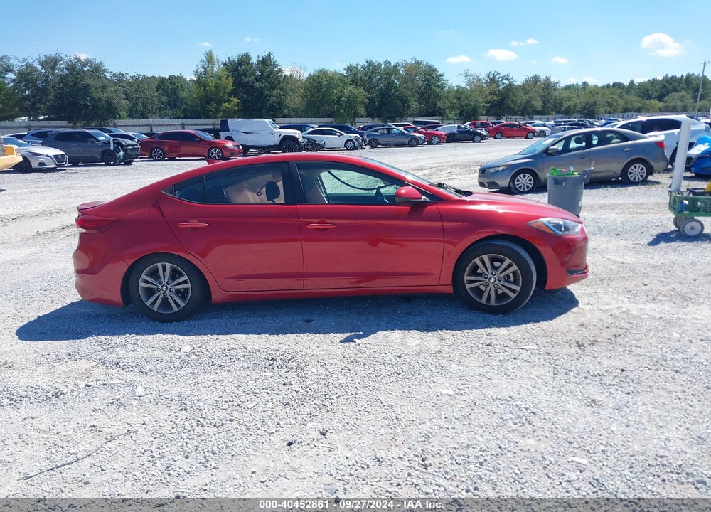 2018 HYUNDAI ELANTRA SEL VIN: 5NPD84LF8JH319930