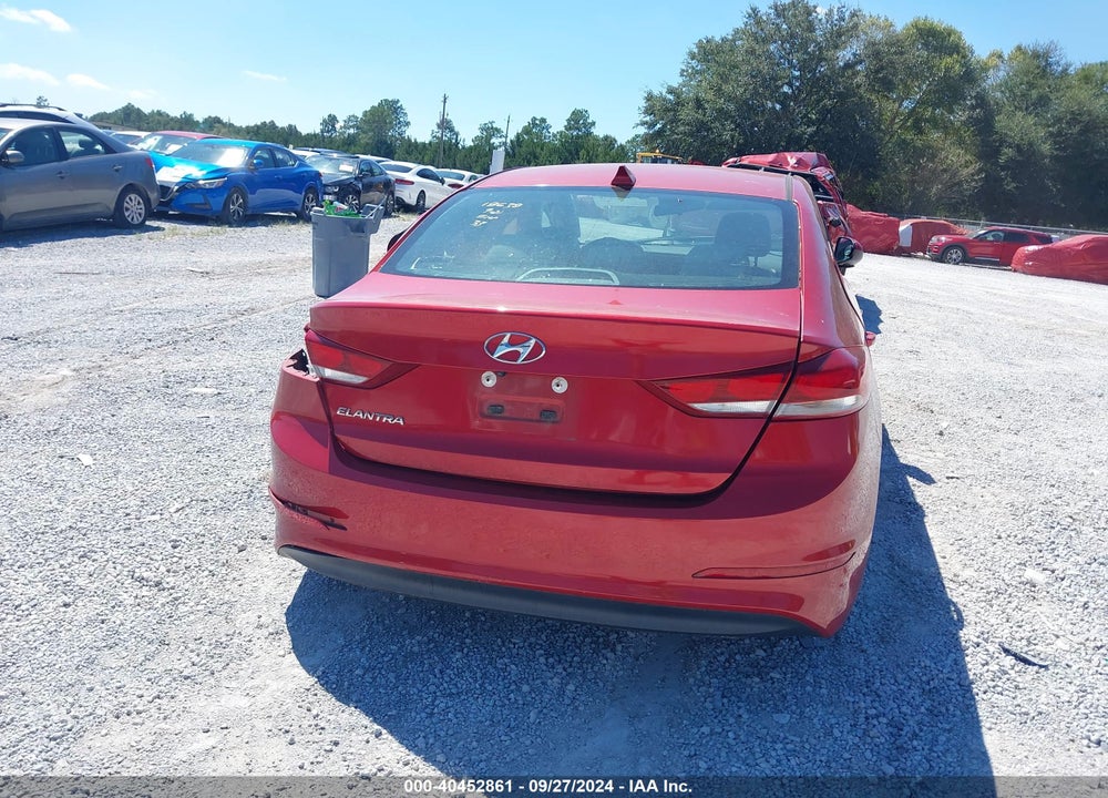 2018 HYUNDAI ELANTRA SEL VIN: 5NPD84LF8JH319930