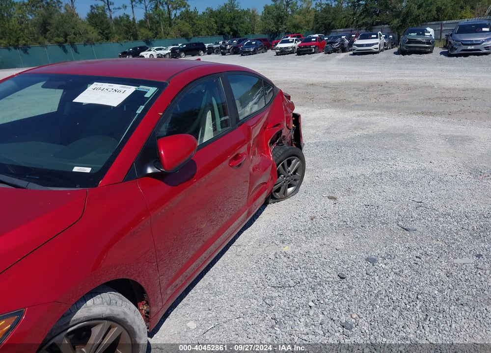 2018 HYUNDAI ELANTRA SEL VIN: 5NPD84LF8JH319930