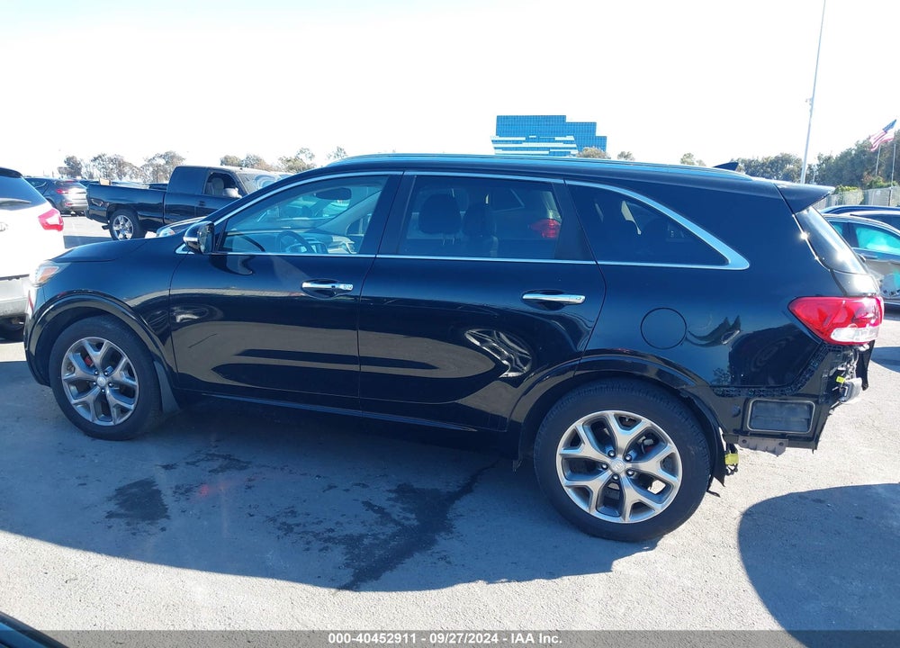 2016 KIA SORENTO 3.3L SX VIN: 5XYPK4A51GG155929