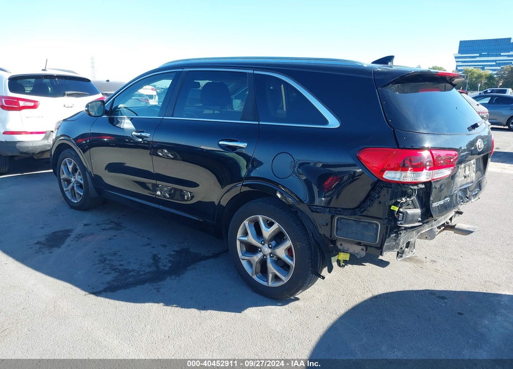 2016 KIA SORENTO 3.3L SX VIN: 5XYPK4A51GG155929
