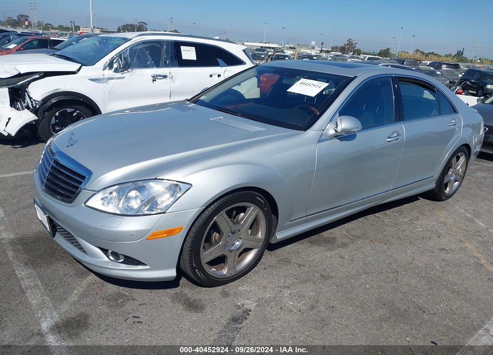2009 MERCEDES-BENZ S 550 VIN: WDDNG71X79A251004