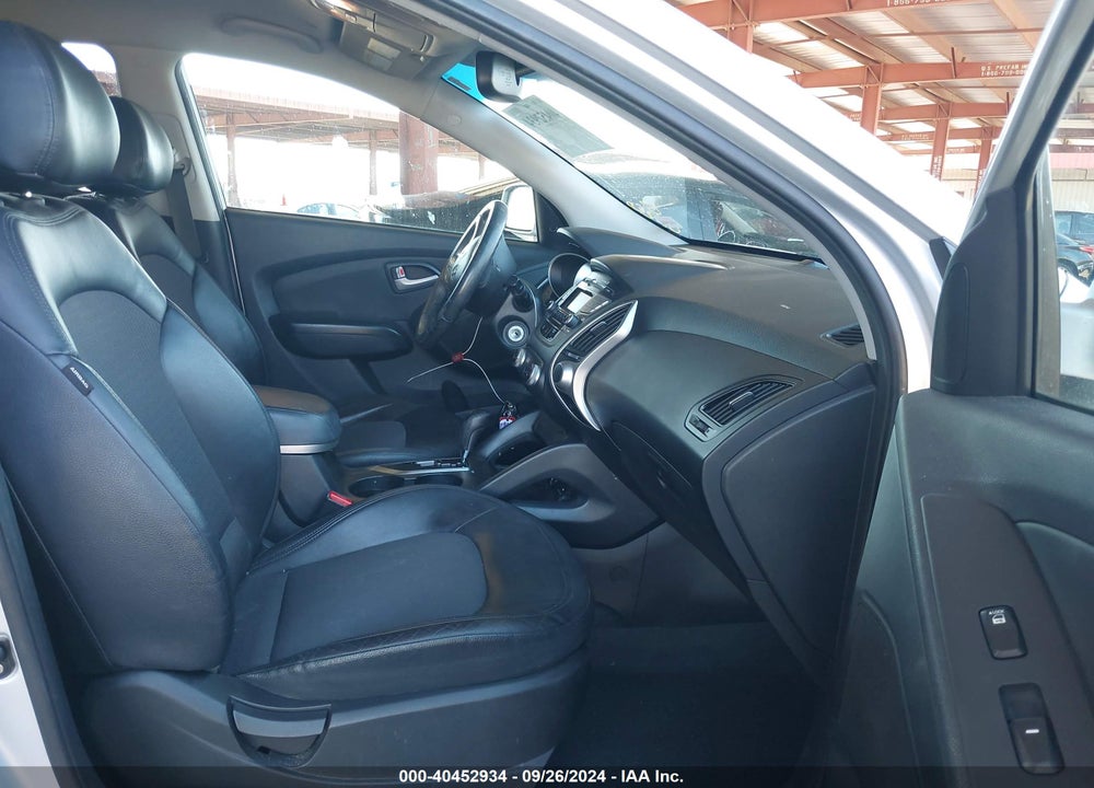 2012 HYUNDAI TUCSON GLS VIN: KM8JU3AC7CU445217