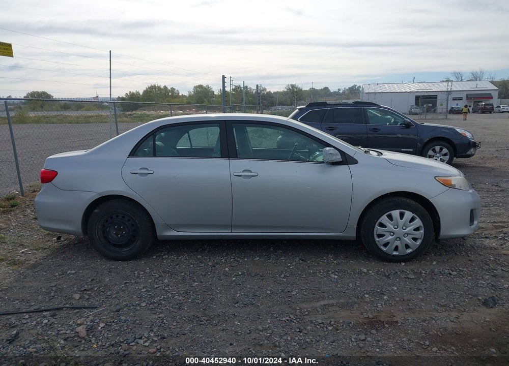 2013 TOYOTA COROLLA LE VIN: 2T1BU4EE4DC032485