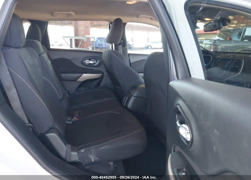 2017 JEEP CHEROKEE LATITUDE 4X4 VIN: 1C4PJMCB7HD229005