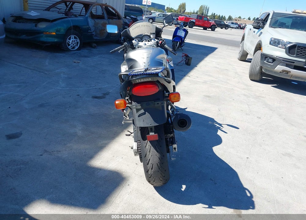 2004 YAMAHA YZF600 R VIN: JYA5AHE034A041566