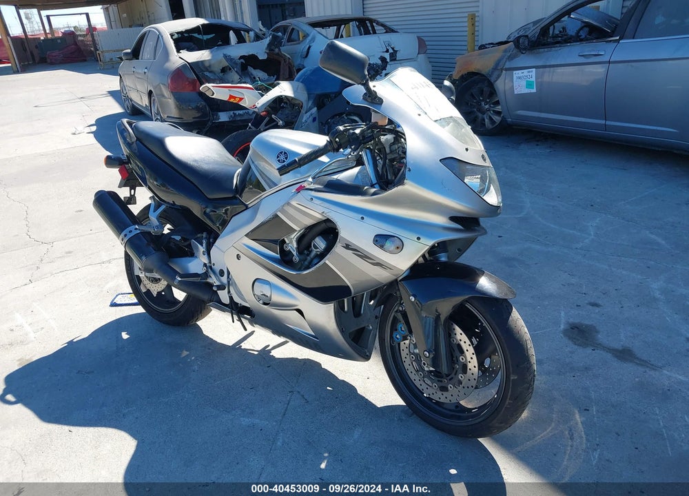 2004 YAMAHA YZF600 R VIN: JYA5AHE034A041566