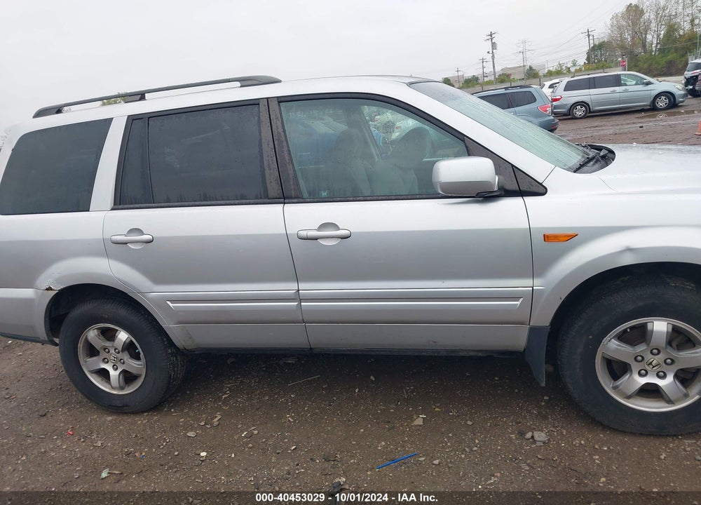 2006 HONDA PILOT EX VIN: 2HKYF18466H532881