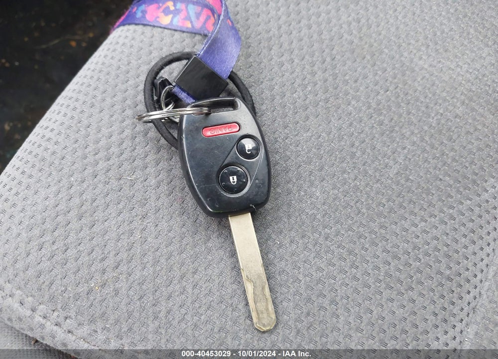 2006 HONDA PILOT EX VIN: 2HKYF18466H532881