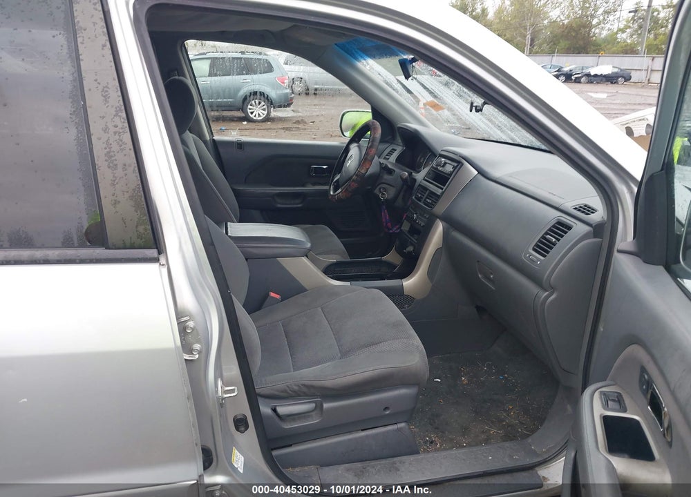2006 HONDA PILOT EX VIN: 2HKYF18466H532881