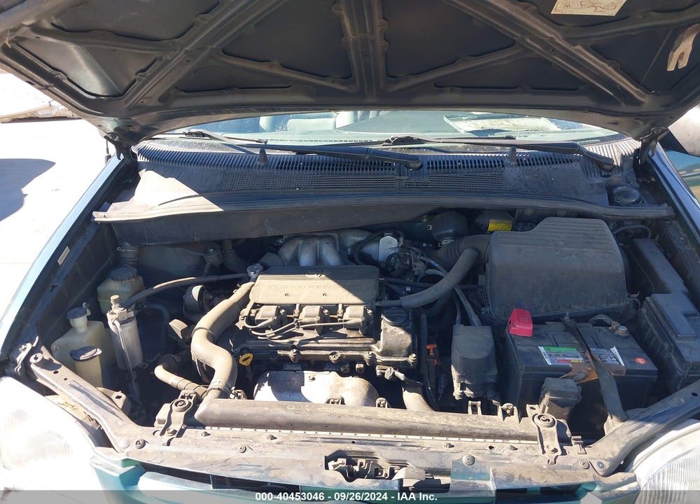 1998 TOYOTA SIENNA XLE VIN: 4T3ZF13C0WU072614