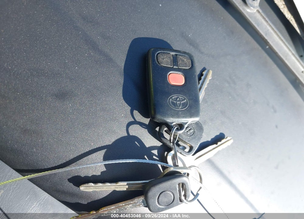 1998 TOYOTA SIENNA XLE VIN: 4T3ZF13C0WU072614