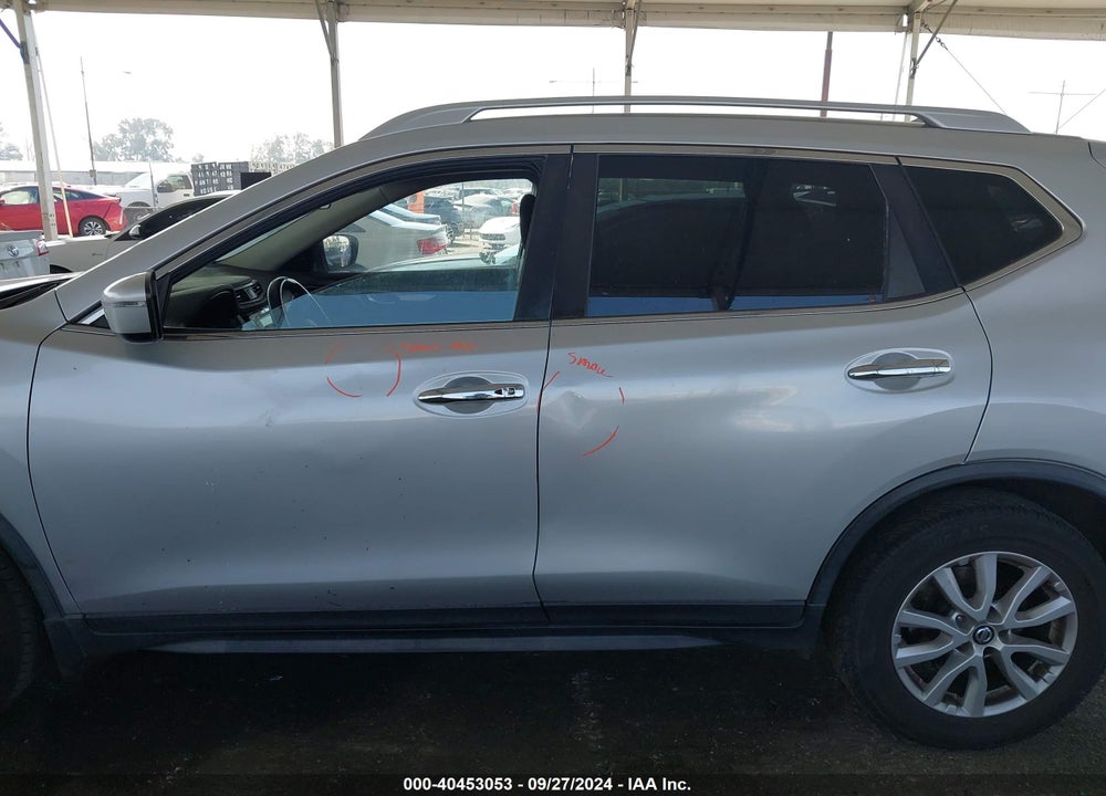 2018 NISSAN ROGUE SV VIN: JN8AT2MT6JW486652