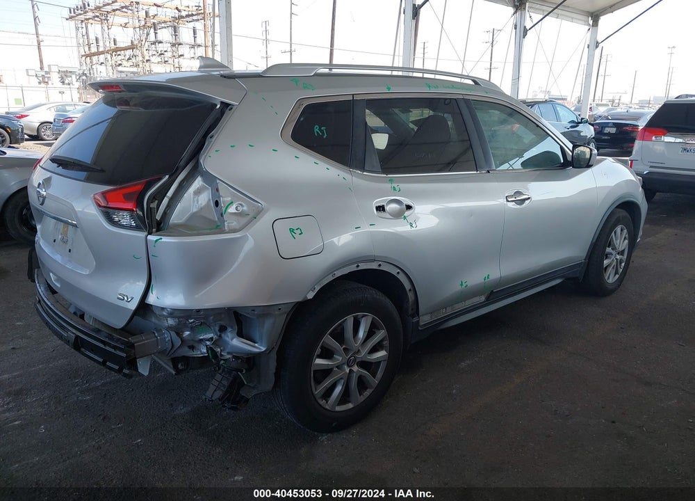 2018 NISSAN ROGUE SV VIN: JN8AT2MT6JW486652
