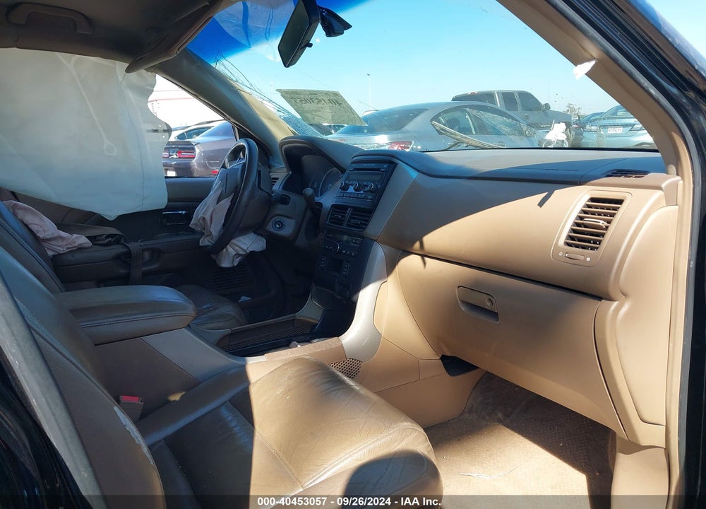 2006 HONDA PILOT EX-L VIN: 2HKYF18526H555311
