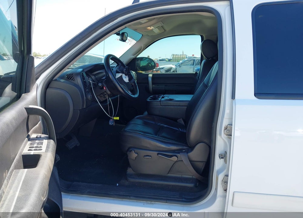 2008 CHEVROLET SILVERADO 1500 LT1 VIN: 2GCEK13M381168557