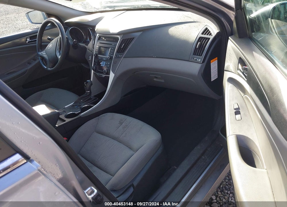 2015 HYUNDAI SONATA HYBRID VIN: KMHEC4A41FA137792
