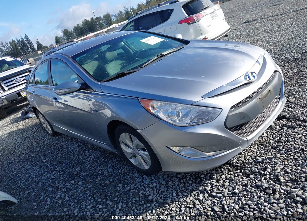 2015 HYUNDAI SONATA HYBRID VIN: KMHEC4A41FA137792