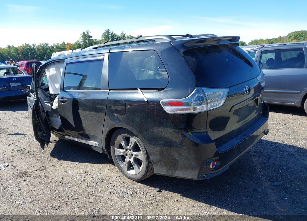 2011 TOYOTA SIENNA SE VIN: 5TDXK3DC1BS116046