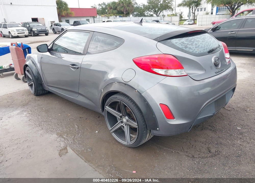 2016 HYUNDAI VELOSTER VIN: KMHTC6AD9GU267371
