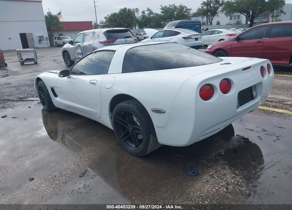 1998 CHEVROLET CORVETTE VIN: 1G1YY22G1W5120637