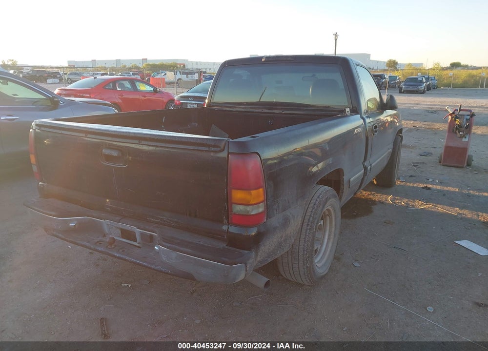 2000 CHEVROLET SILVERADO 1500 VIN: 1GCEC14W9YZ250653
