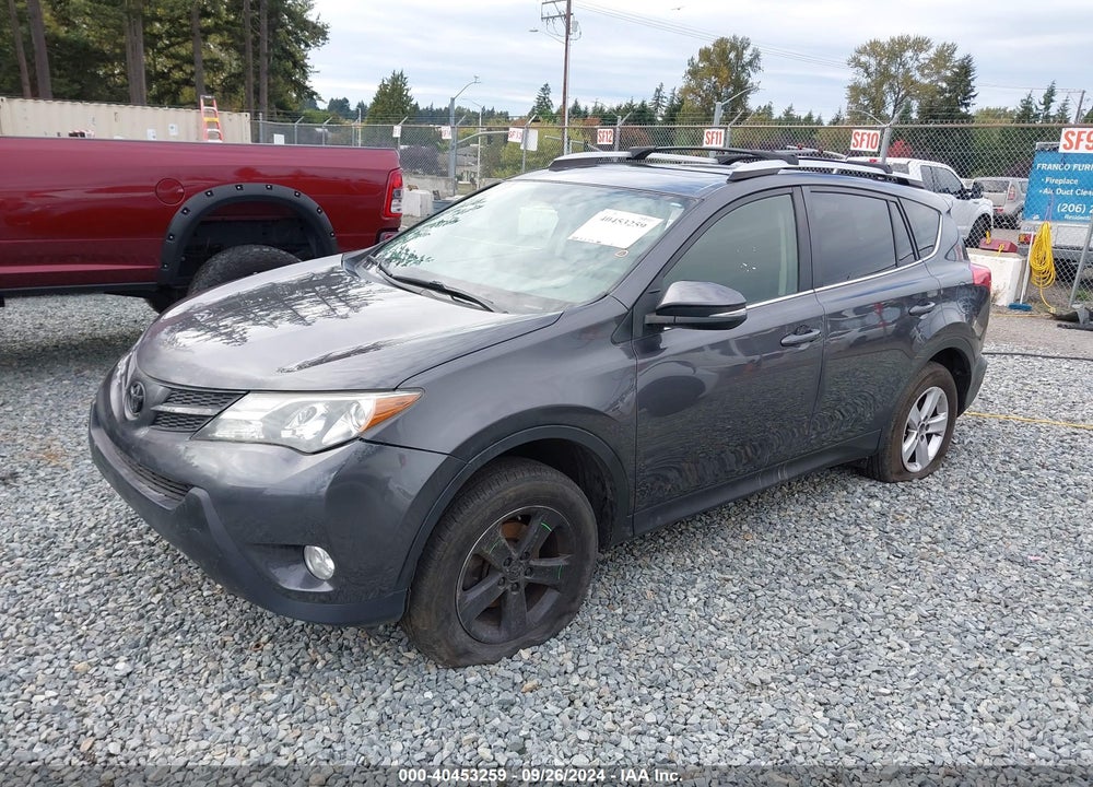 2014 TOYOTA RAV4 XLE VIN: JTMRFREV7EJ010668